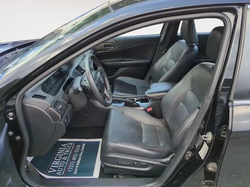 Used 2017 Honda Accord Sport Special Edition image 13