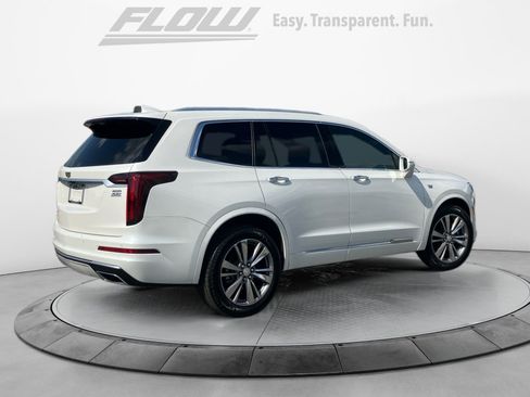 Used 2020 Cadillac XT6 Premium Luxury FWD image 9
