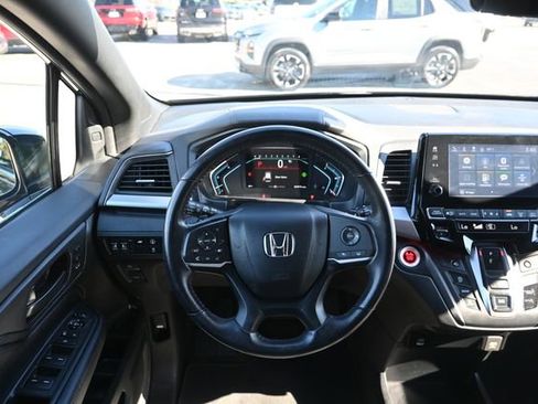 Used 2023 Honda Odyssey Sport image 13
