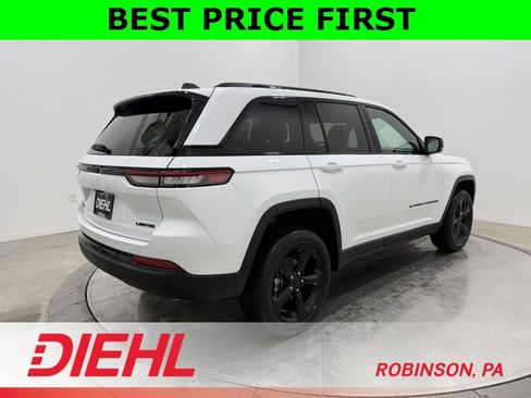 New 2025 Jeep Grand Cherokee Limited w/ Black Appearance Package image 7