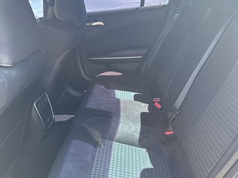 Used 2019 Dodge Charger GT RWD image 3