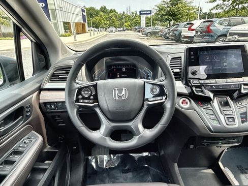 Used 2019 Honda Odyssey EX-L image 16