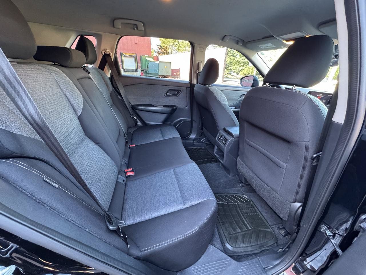 Used 2021 Nissan Rogue S AWD/4WD image 11