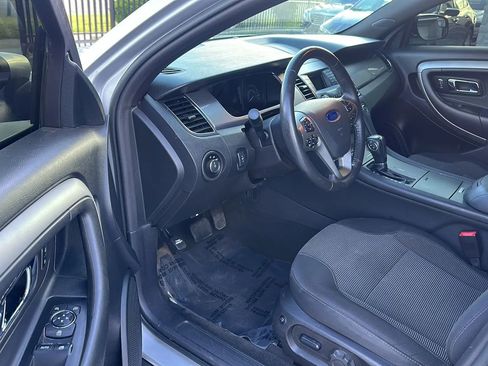 Used 2015 Ford Taurus SEL image 9