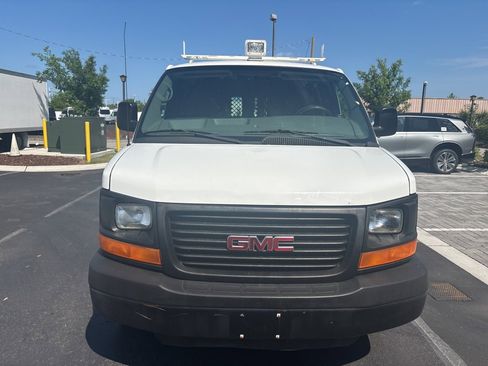 Used 2013 GMC Savana 2500 w/ Cold Climate Package image 3