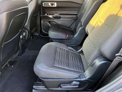 Certified 2020 Ford Explorer XLT w/ Comfort Package image 27