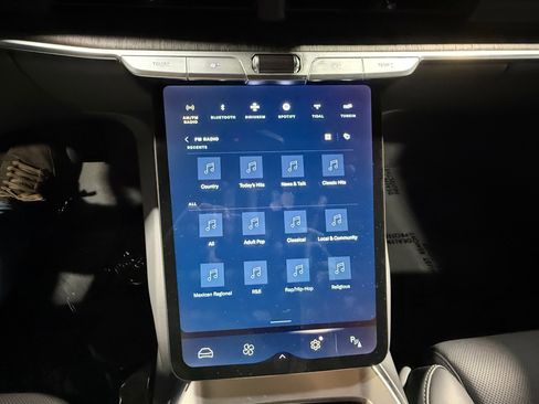 Used 2024 Lucid Air Touring AWD/4WD image 38