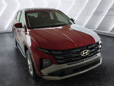 Used 2026 Hyundai Tucson SE AWD/4WD image 3