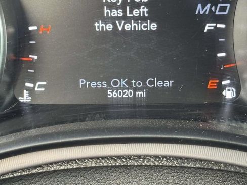 Used 2023 Dodge Charger SXT RWD image 32