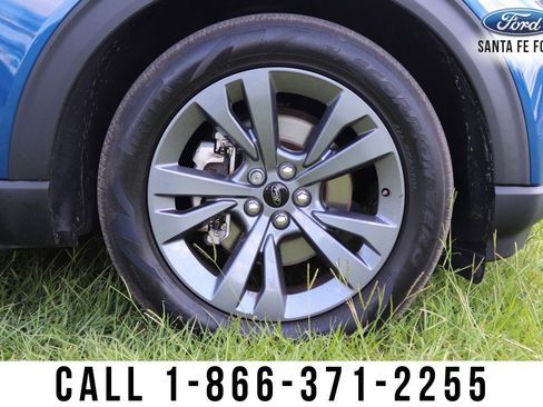 Used 2022 Ford Explorer XLT w/ Equipment Group 202A image 10