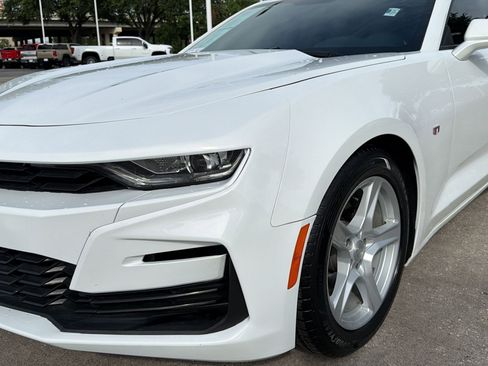 Used 2023 Chevrolet Camaro LT RWD image 17