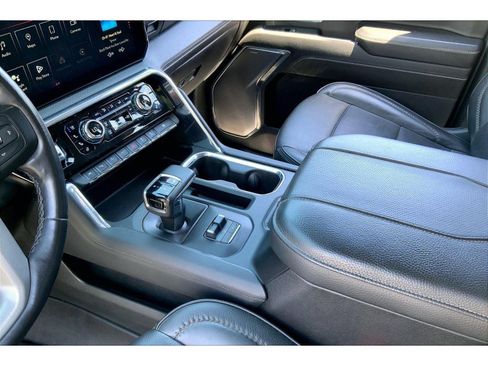 Used 2024 GMC Sierra 1500 Denali AWD/4WD image 16