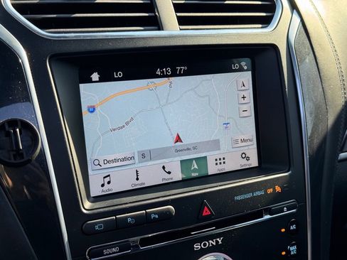 Used 2018 Ford Explorer Platinum image 23