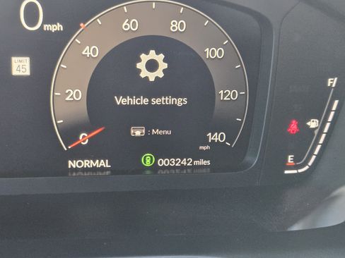 Certified 2025 Acura ADX A-Spec image 23