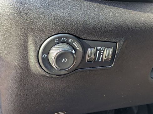 Certified 2022 Jeep Compass Altitude w/ Sun and Sound Group image 14