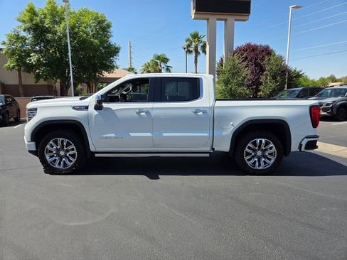 Used 2023 GMC Sierra 1500 Denali w/ Denali Reserve Package AWD/4WD image 7