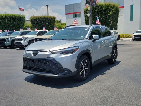 Used 2024 Toyota Corolla Cross AWD Hybrid w/ Convenience Package image 6