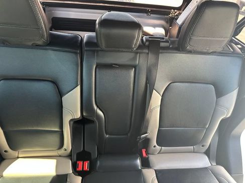 Used 2023 Ford Bronco Wildtrak AWD/4WD image 21