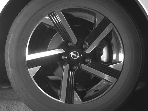 Used 2025 Nissan Sentra SV FWD image 13