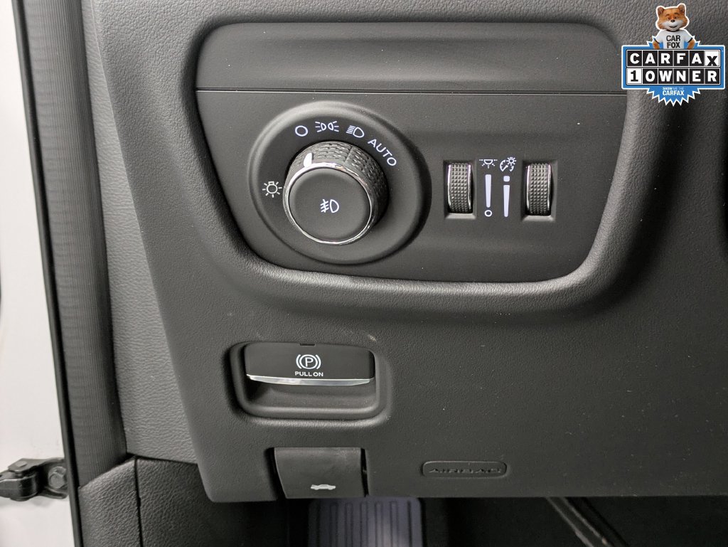Used 2024 Jeep Grand Cherokee Summit AWD/4WD image 21