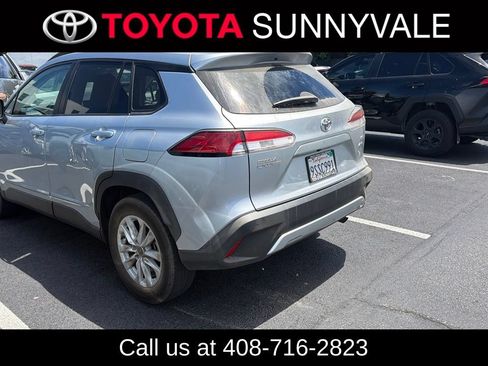 Used 2023 Toyota Corolla Cross LE AWD/4WD image 2
