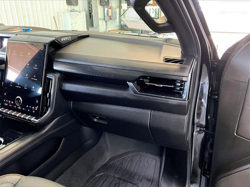 Used 2025 GMC Yukon AT4 w/ LPO, Floor Liner Package image 13