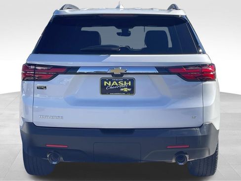 Used 2023 Chevrolet Traverse LT w/ LT Premium Package image 4