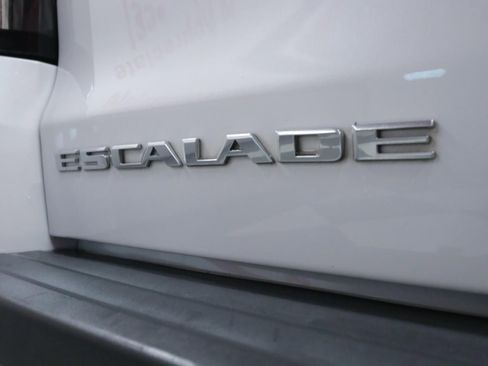 Used 2019 Cadillac Escalade ESV Premium Luxury AWD/4WD image 32