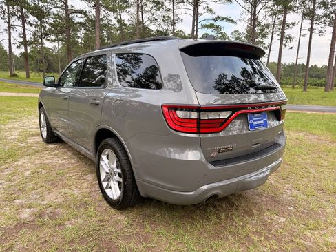 Used 2024 Dodge Durango GT AWD/4WD image 3