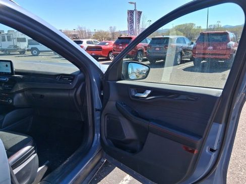 Used 2024 Ford Escape ST-Line image 12