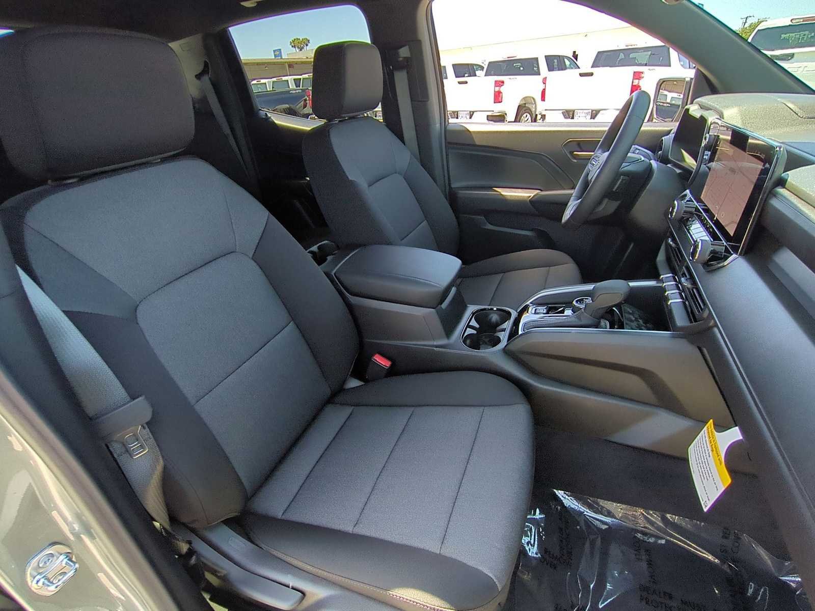 New 2026 Chevrolet Colorado Trail Boss w/ Midnight Edition AWD/4WD image 27