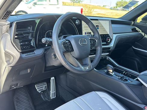 Used 2025 Lexus TX 350 AWD w/ Technology Package image 13