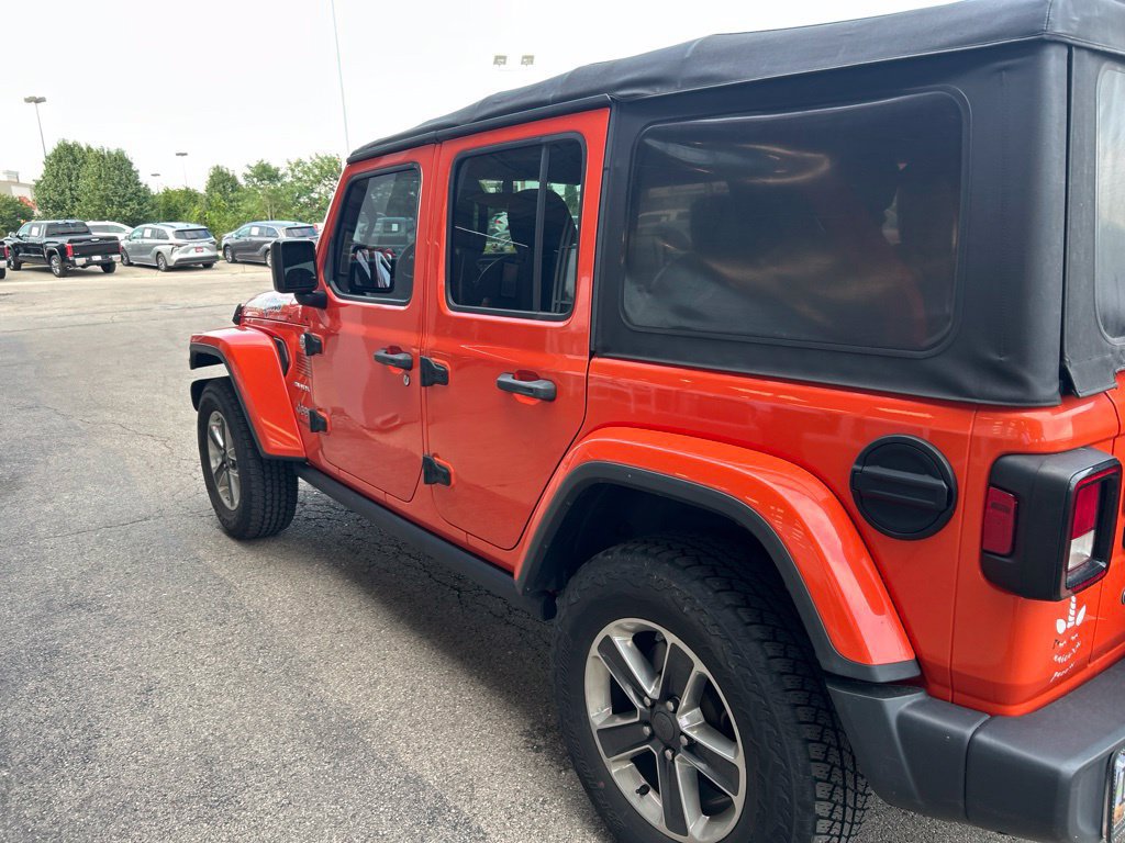 Used 2018 Jeep Wrangler Unlimited Sahara AWD/4WD image 2