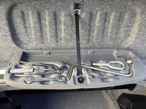 Used 2006 BMW 330Ci Convertible image 61