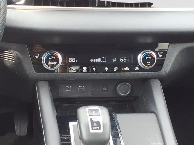 Used 2024 Mitsubishi Outlander SE AWD/4WD image 14