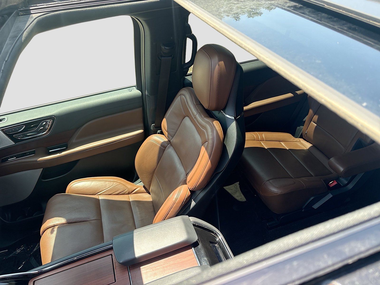 Used 2023 Lincoln Navigator Reserve AWD/4WD image 23