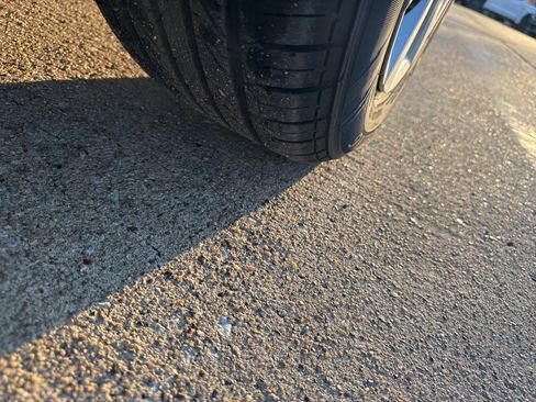 Used 2022 Toyota Corolla LE image 11