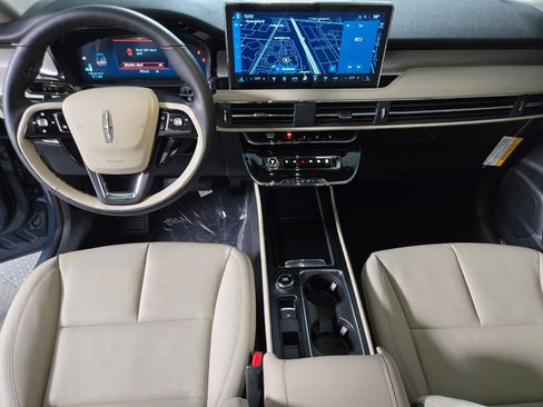 New 2026 Lincoln Corsair Premiere image 14