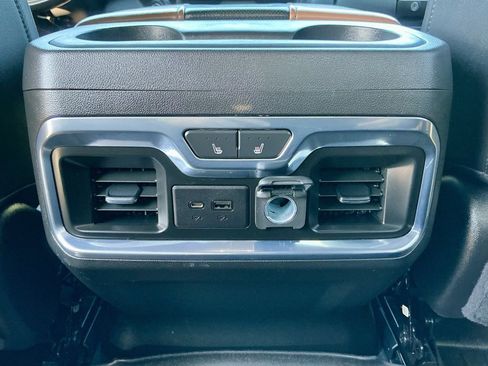 Used 2021 Chevrolet Silverado 1500 High Country w/ Technology Package image 32