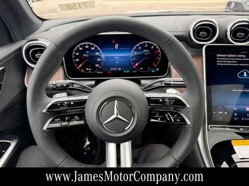 New 2026 Mercedes-Benz GLC 300 4MATIC image 18