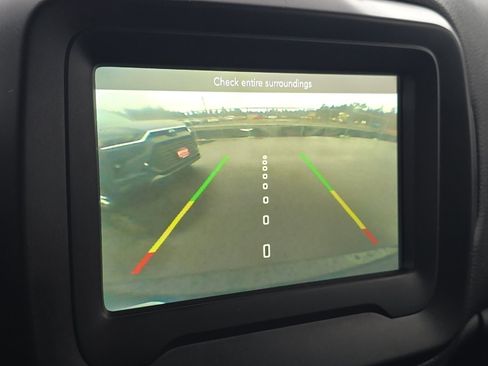 Used 2018 Jeep Renegade Altitude image 10