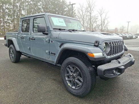 New 2026 Jeep Gladiator Sport image 2