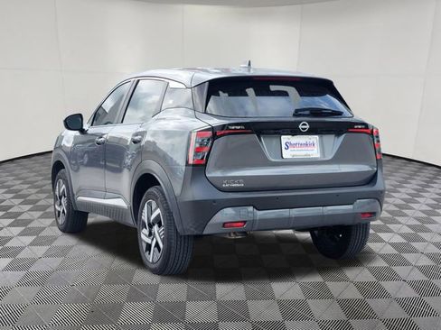 Used 2025 Nissan Kicks SV FWD image 3