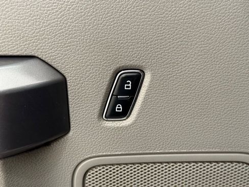 Used 2021 Ford F350 XLT w/ XLT Value Package image 25