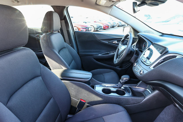 Used 2024 Chevrolet Malibu LT FWD image 18