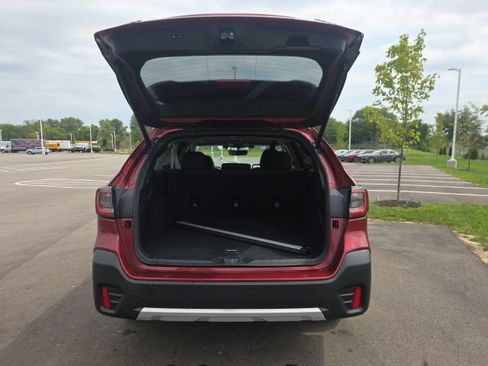 Used 2022 Subaru Outback Limited AWD/4WD image 10
