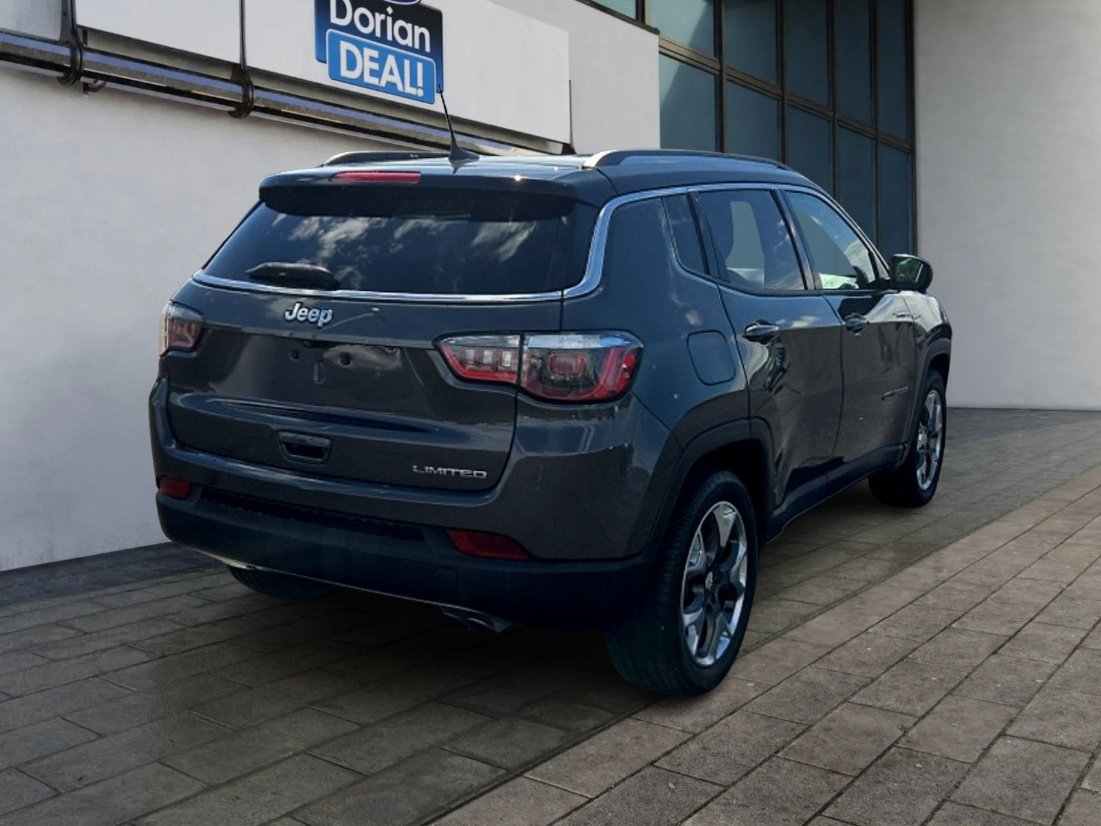 Used 2019 Jeep Compass Limited FWD image 3