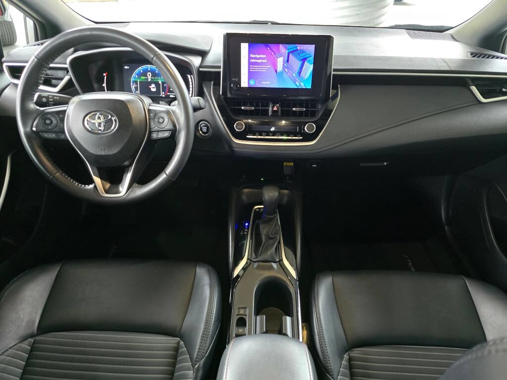 Used 2024 Toyota Corolla XSE FWD image 20