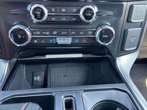 Used 2022 Ford F150 Platinum w/ Equipment Group 701A High AWD/4WD image 29