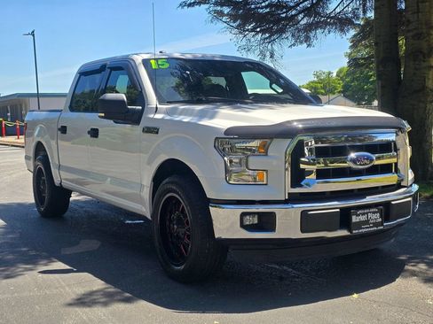 Used 2015 Ford F150 XLT w/ Equipment Group 301A Mid RWD image 8